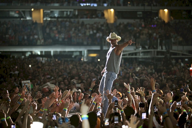 Kenny Chesney to open Austin360 Amphitheater at Circuit of The Americas Kenny Chesney to open Austin360 Amphitheater at Circuit of The Americas